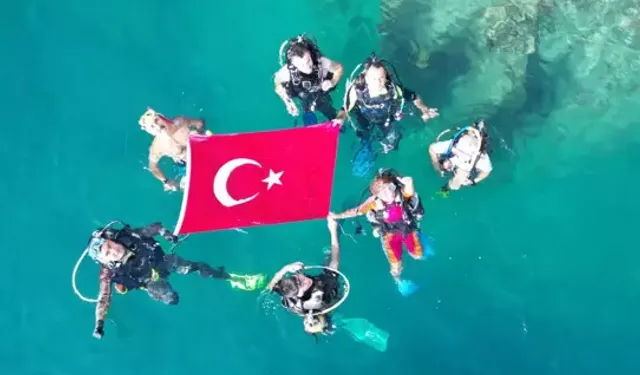 Finike'de Su Altı Temizliği Etkinliği Düzenlendi
