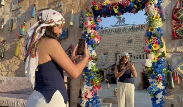 45 Derece Sıcağa Rağmen Midyat’a Turist Akını