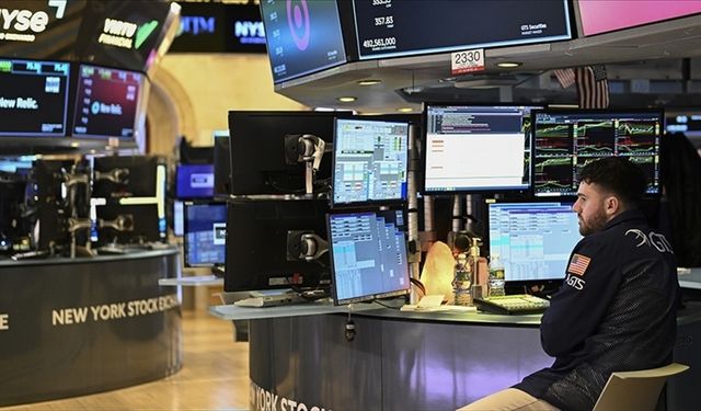 Küresel piyasalar enflasyon ve jeopolitik gelişmelerle yön arıyor