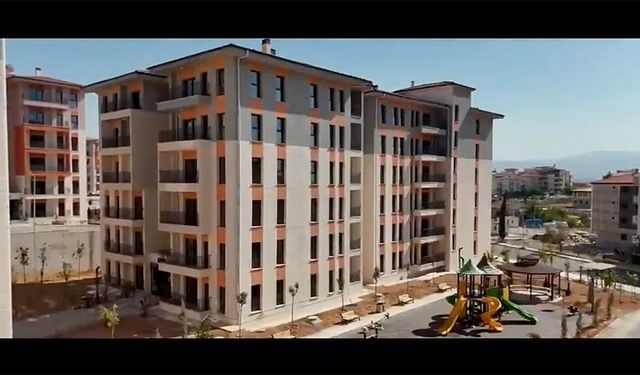 Malatya'da yıkılan site tekrar yapıldı