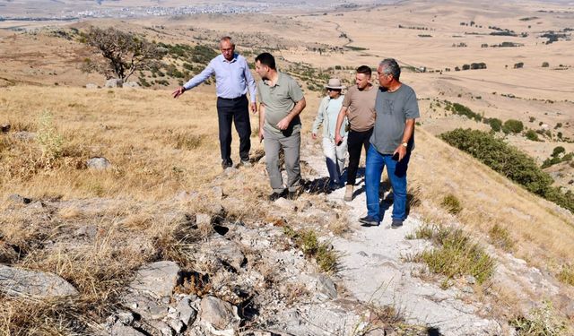 Sorgun Kaymakamı Canpolat, Pteria Antik Kenti ve Keykavus Kalesi'ni İnceledi