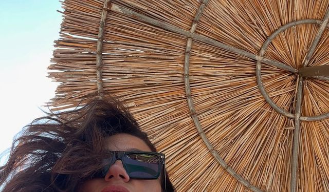 Ceren Benderlioğlu Tatil Pozlarıyla Dikkat Çekti