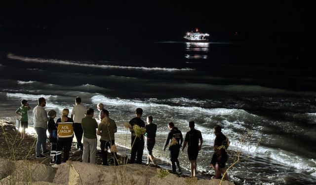 Denizde kaybolan işçiyi arama çalışmaları sürüyor
