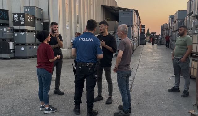 Fabrikada Çalışan İşçi Makineye Sıkıştı