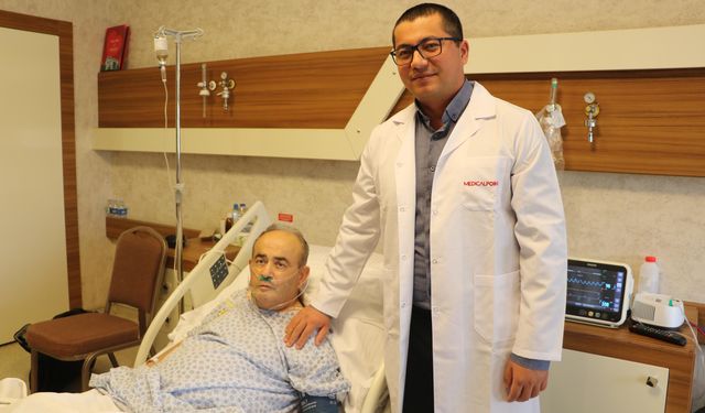 Fazla ilaç kullanımından bağırsağı delindi!