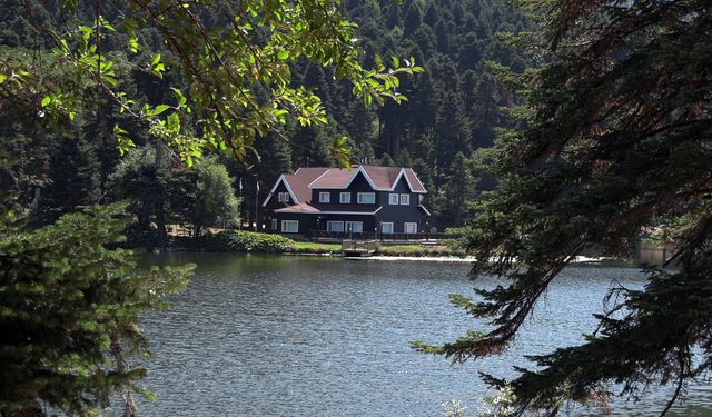 Gölcük Tabiat Parkı'na Hafta Sonu Akını