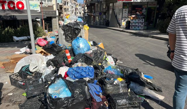 İzmir'in çöp sorununa tepkiler geliyor
