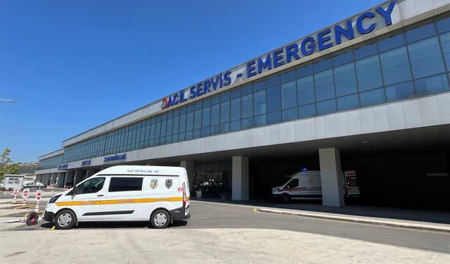 Kocaeli'nde Göğsünden Bıçaklandı