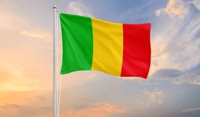 Mali'de darbe girişimine engel!