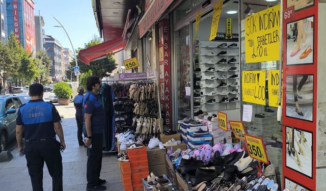 Sultangazi’de kaldırım işgallerine karşı zabıta denetimi