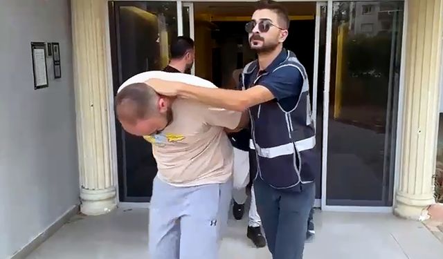 Şüpheli polis aracına çarpınca yakalandı