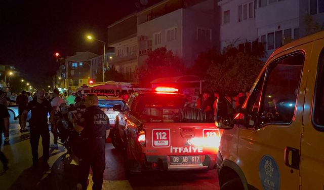 Yolcu minibüsü ve otomobil çarpıştı