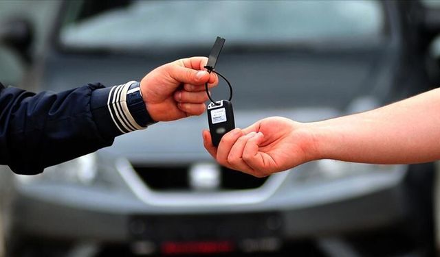 1 (BİR) ADET SÜRÜCÜLÜ BİNEK ARAÇ VE 1 (BİR) ADET SÜRÜCÜLÜ PANEL (T9) TİPİ ARAÇ KİRALAMA