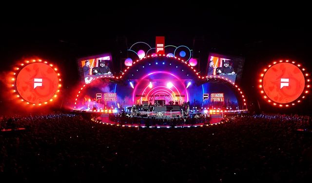 İstanbul Festivali'ne 1 Milyon Kişi Gitti