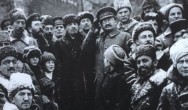 Devrimciye Sürgünde Suikast: Lev Troçki