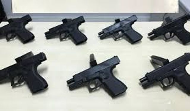 Adana'da ruhsatsız silah operasyonu