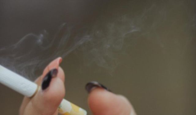 Çocukları sigara içen ebeveynlere ceza