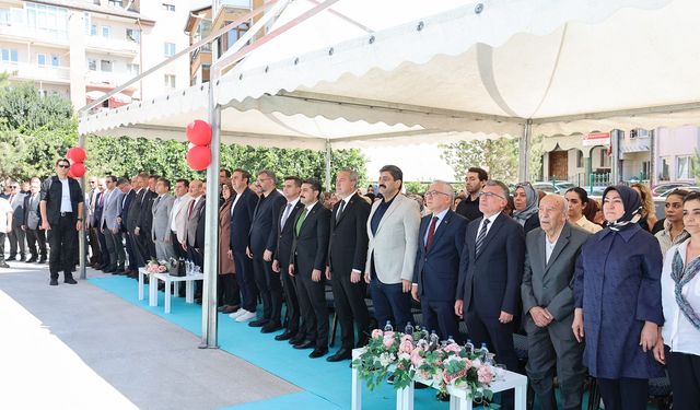 Sivas'ta ilkokul açılışı
