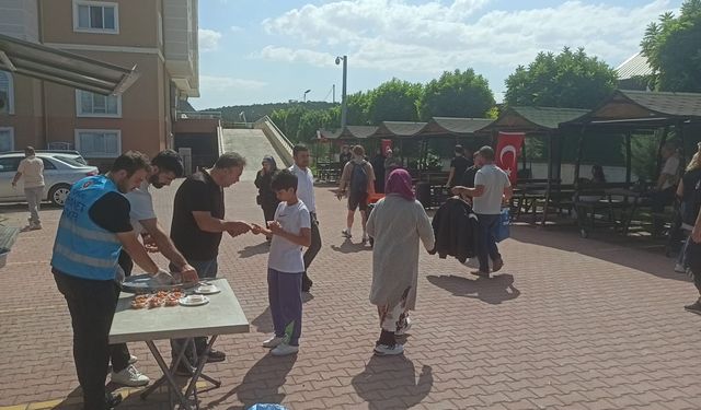 Üniversite öğrencilerine sürpriz karşılama