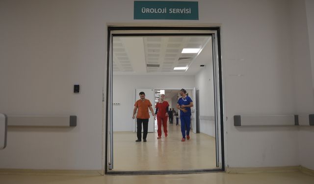 6 kiloluk böbreğini aldırdı, hayata geri döndü