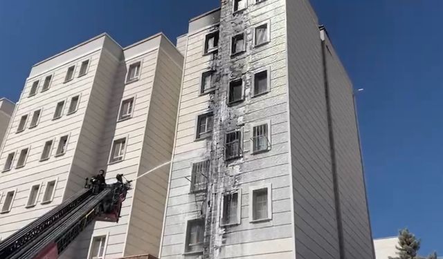 7 katlı apartmanda  yangın çıktı