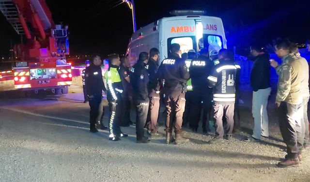 Aracıyla Karasu Nehri'ne düştü