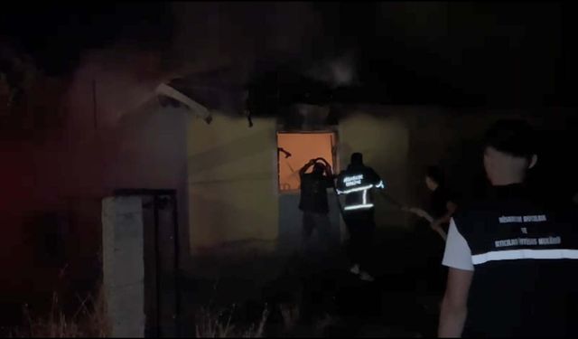 Bağ evinde çıkan yangın büyümeden söndürüldü