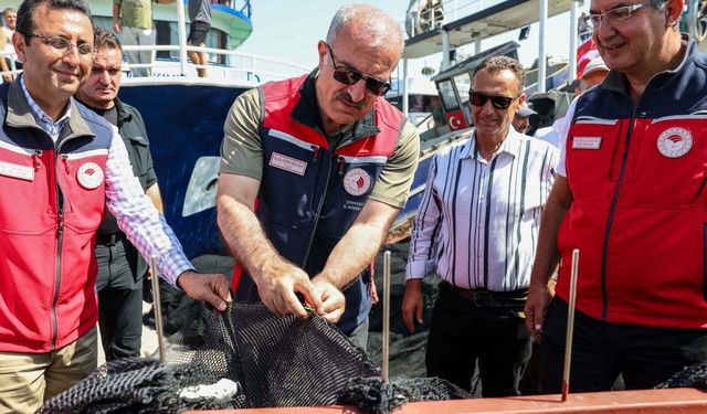 Çanakkale'de balıkçılar av dönemi için hazır