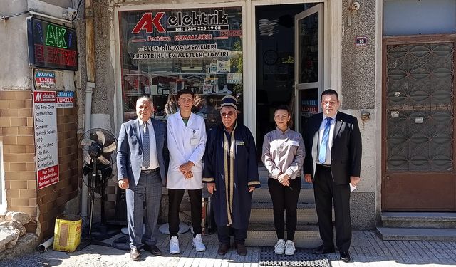 Edirne'de 53 yıllık usta yılın ahisi seçildi: Günde 12 saat çalışıyor