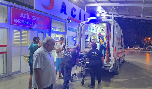 Halı saha maçında taşlı saldırı