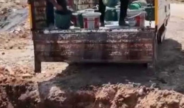 Hatay'da 800 kilo bozuk turşu ekiplerce imha edildi