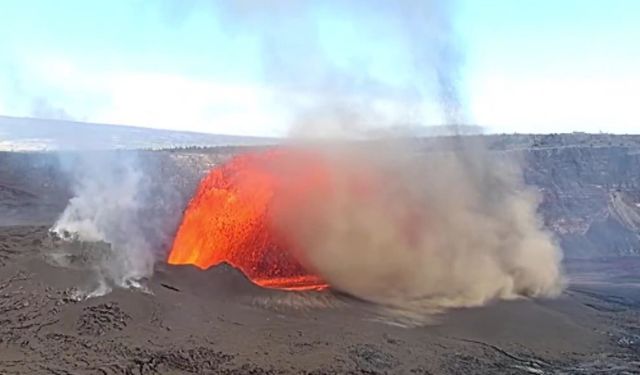 Hawaii'deki Kilauea Yanardağı Bu Yıl 32 Defa Patladı