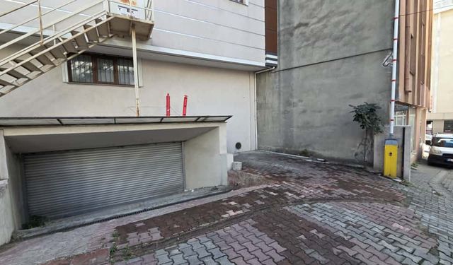 İstanbul'da silahlı saldırıya uğrayan genç öldü