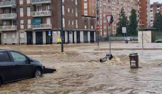 İtalya'da yağış sele sebep oldu