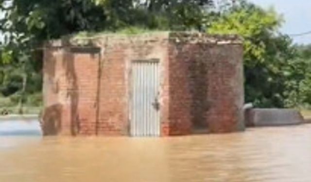 Pakistan'da muson yağmuru nedeniyle 905 kişi hayatını kaybetti