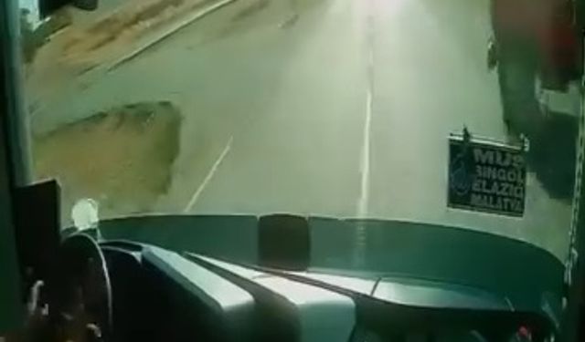 Yolcu otobüsü tali yoldan çıktı