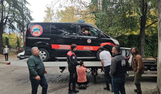 Zonguldak'ta Jandarmadan Kaçıp Kaza Yaptı