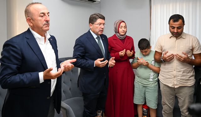 Bakan Tunç'tan şehit ailesi ziyareti