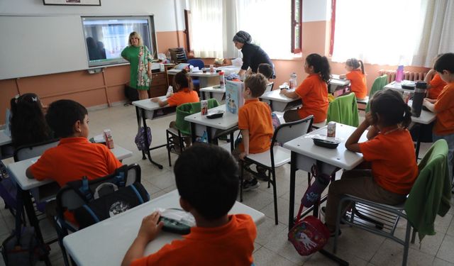 Çankaya Belediyesi'nden minik öğrencilere destek