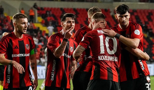 Gaziantep FK Teknik Direktörü Burak Yılmaz, Rizespor yenilgisi sonrası görevinden istifa ettiğini açıkladı