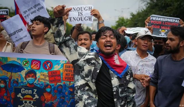Nepal'deki sosyal medya krizi büyüyor: 16 ölü