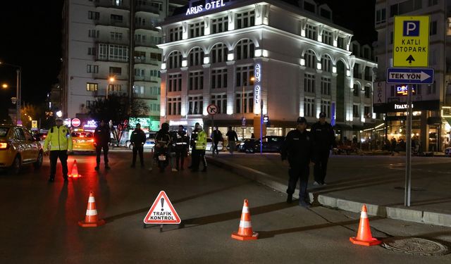 Eskişehir'de asayiş ve trafik uygulaması: 3 yakalama