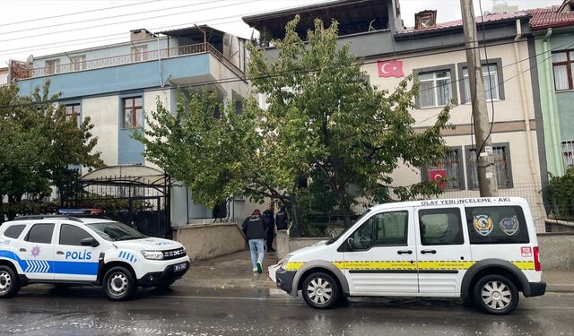 Kayseri'de evin çatısından düştü