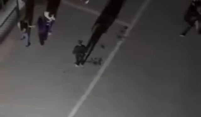 Adana'da Tekmeli-Yumruklu Komşu Kavgası