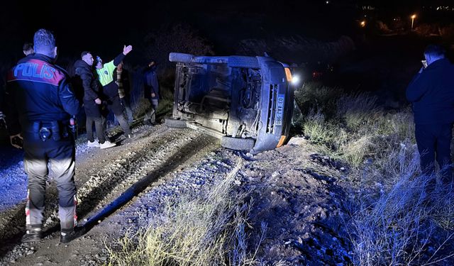 Alkollü sürücü, eşi ve bebeğiyle kaza yaptı