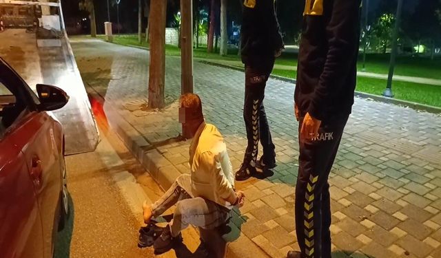 Alkollü sürücüden polislere 'amcam MİT'te' çıkışı