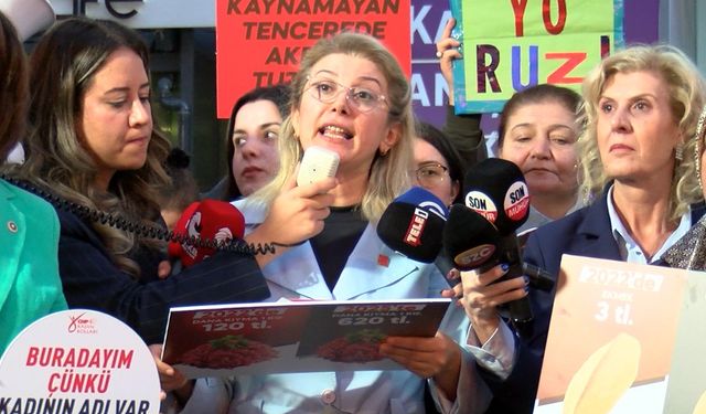 Ankara'da CHP Kadın Kolları'ndan "Boş tencereni al" eylemi