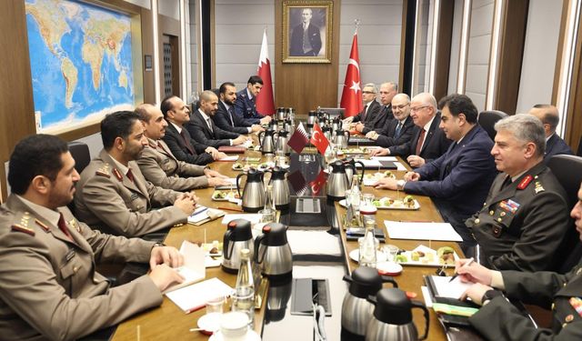 Bakan Güler, Katar Başbakan Yardımcısı'yla görüştü