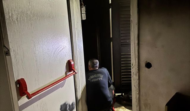 Batman'da apartman dairesi alev aldı