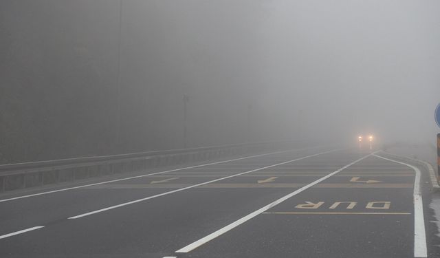 Bolu Dağı'nda sis etkili oldu